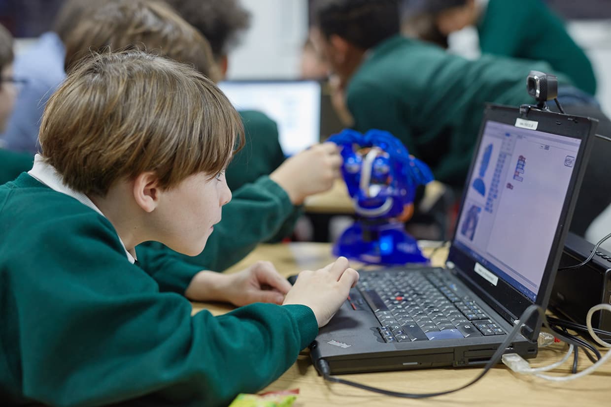 Children at Castleview School with Ohbot